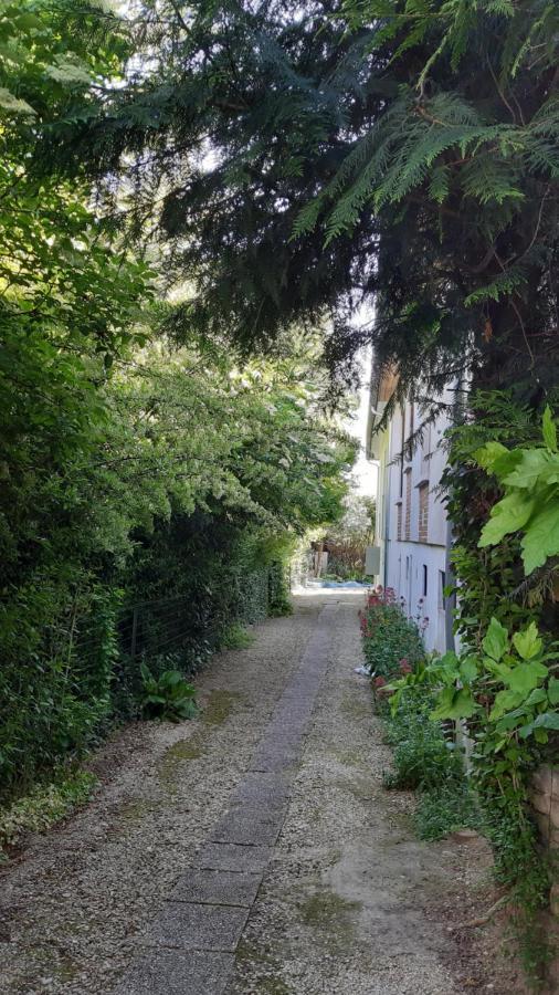 1 Chambre Double "Le Devenir" Saint-Julien-les-Villas Extérieur photo
